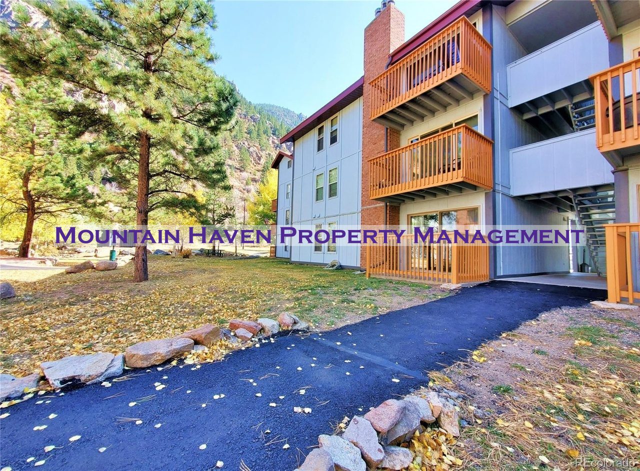 1901 Clear Creek Drive - B304