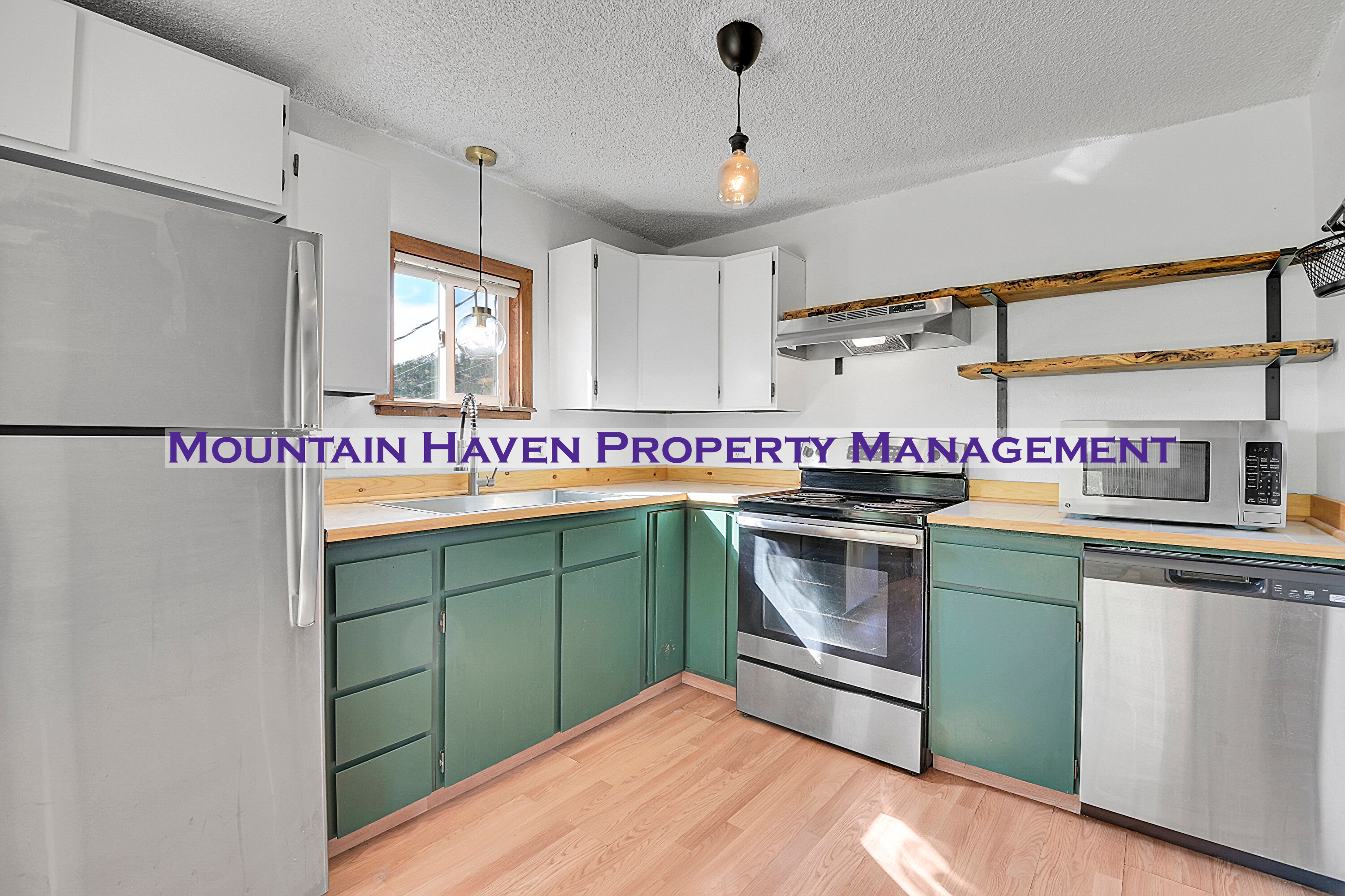 26147 South End Road - LOWER